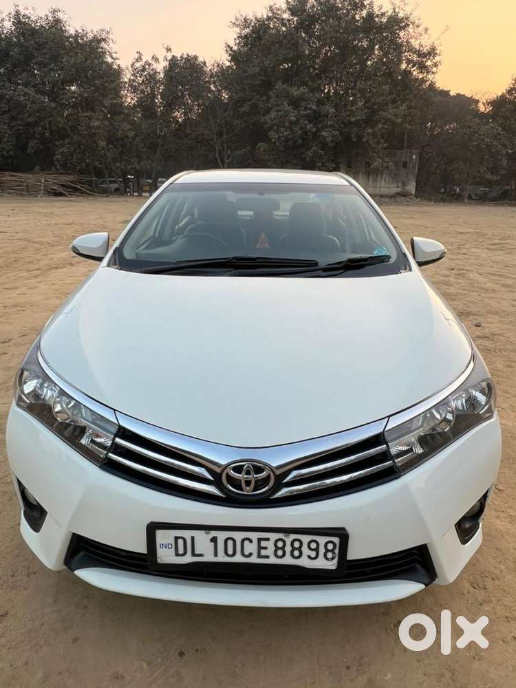 Toyota Corolla Altis 2015 Petrol G Automatic  Well Maintained