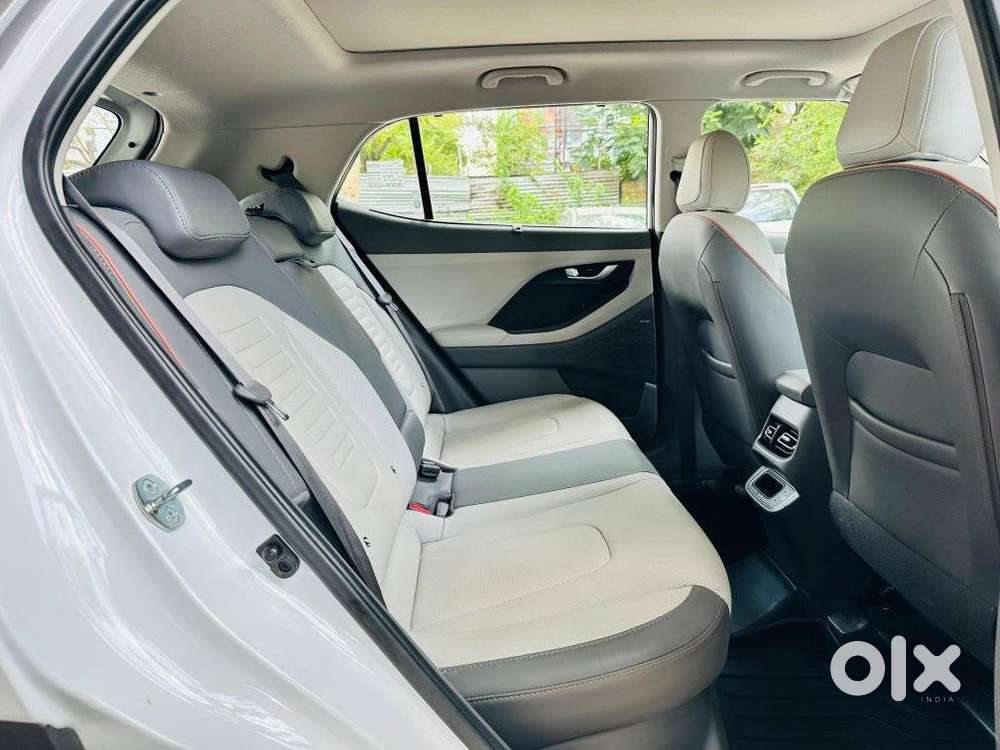 Hyundai Creta 1.5 Sx (o) Ivt Petrol, 2025, Petrol