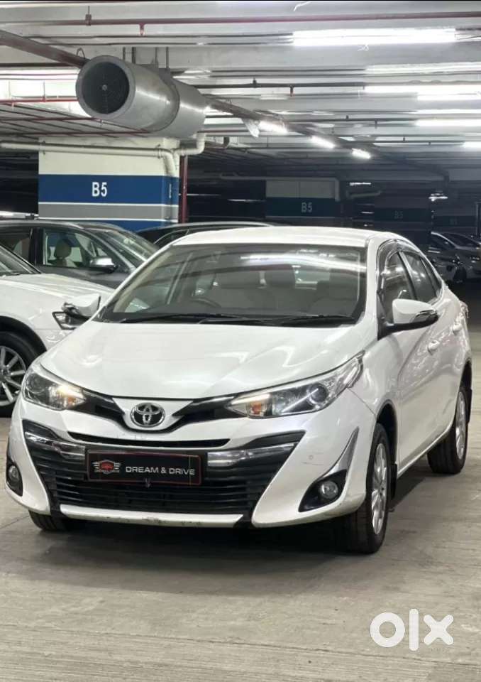 Toyota Yaris V, 2018, Petrol