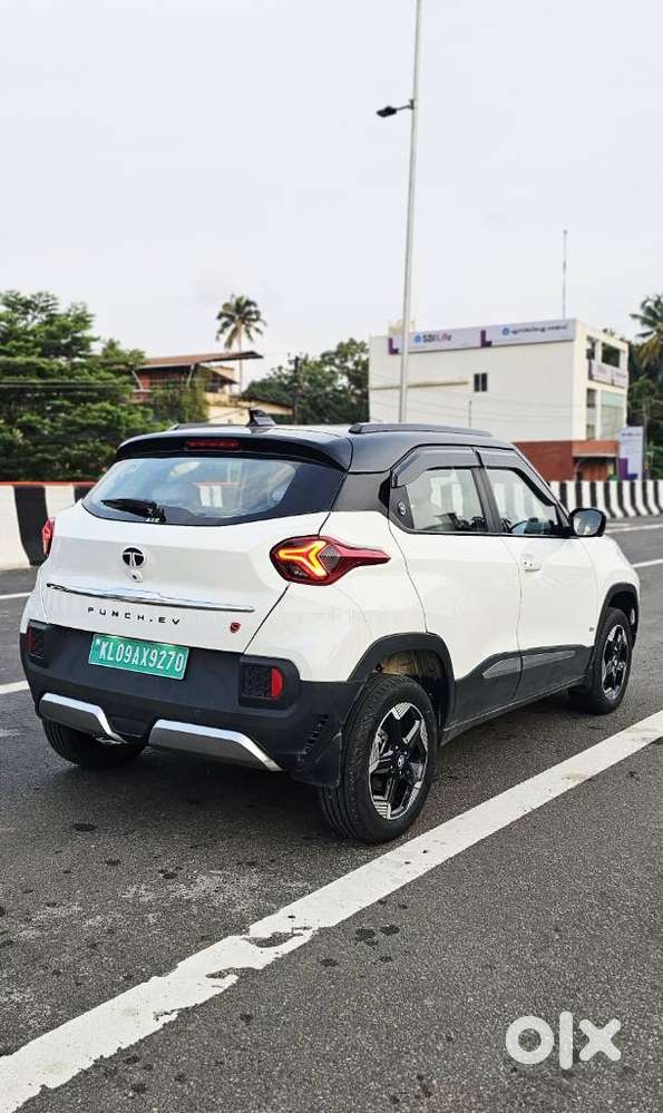Tata Punch Ev Empowered Plus Lr Ac Fc, 2024, Electric