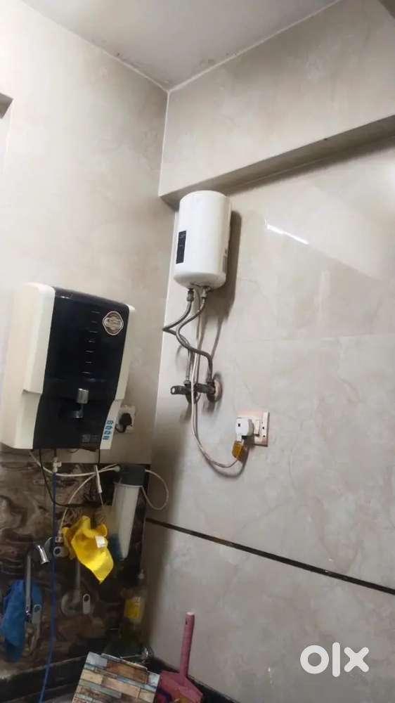 V guard instant gyser
