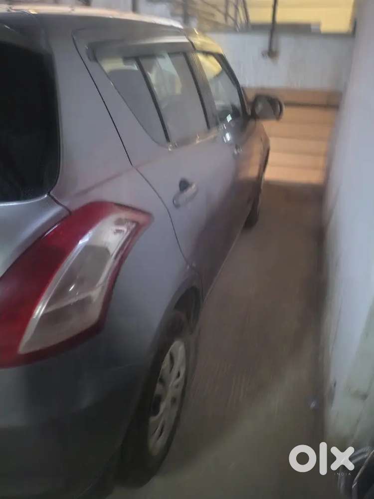 Maruti Suzuki Swift Vxi 2017
