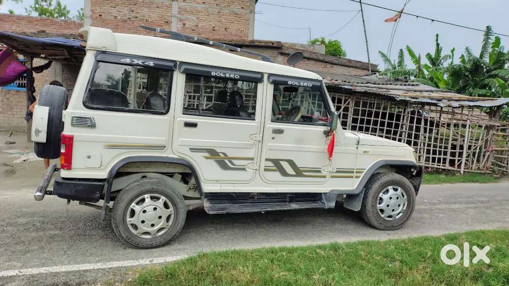 Mahindra Bolero Neo 1.5 2013
