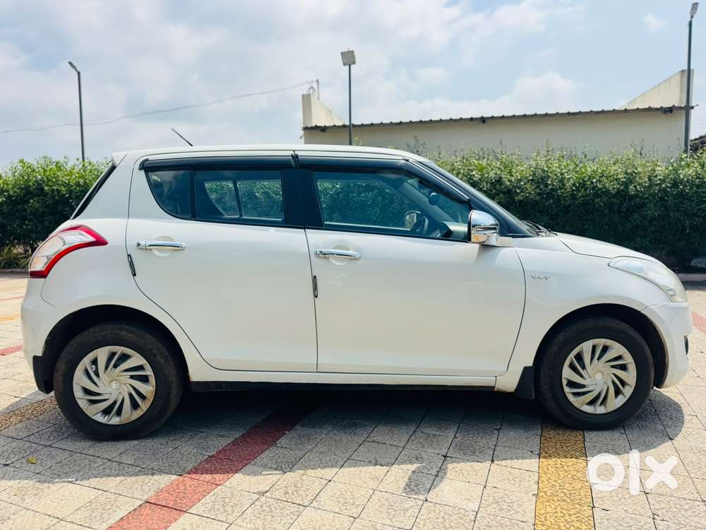 Maruti Suzuki Swift Vxi + Manual, 2016, Petrol
