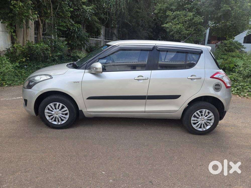 Maruti Suzuki Swift Vxi + Manual, 2013, Petrol