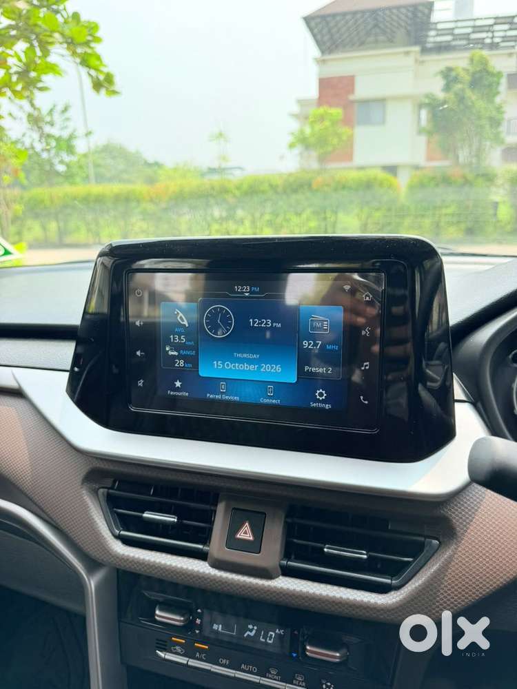 Maruti Suzuki Brezza 1.5 Zxi At Smart Hybrid, 2026, Cng & Hybrids