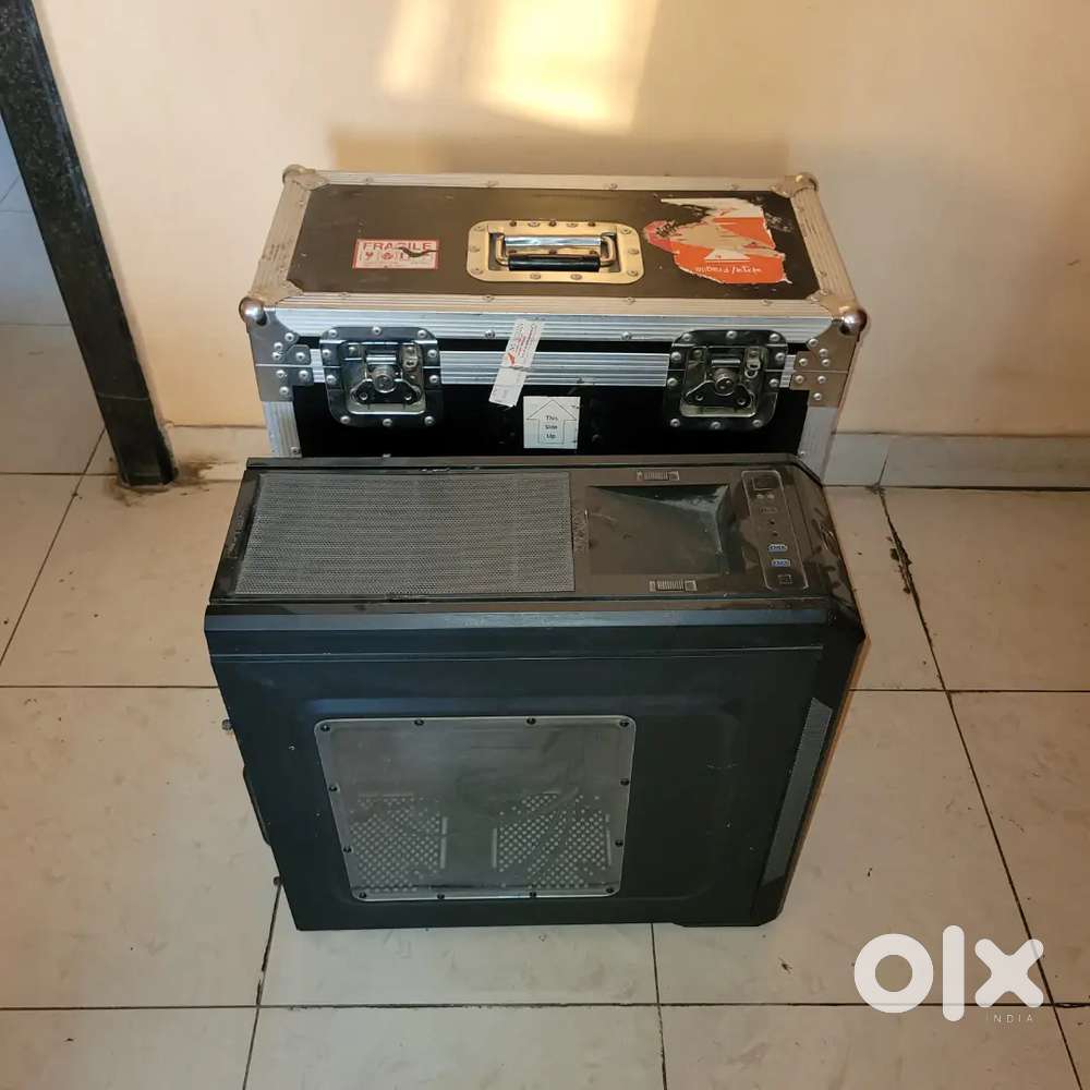 Full Size ATX Cabinet + Custom Flight Case