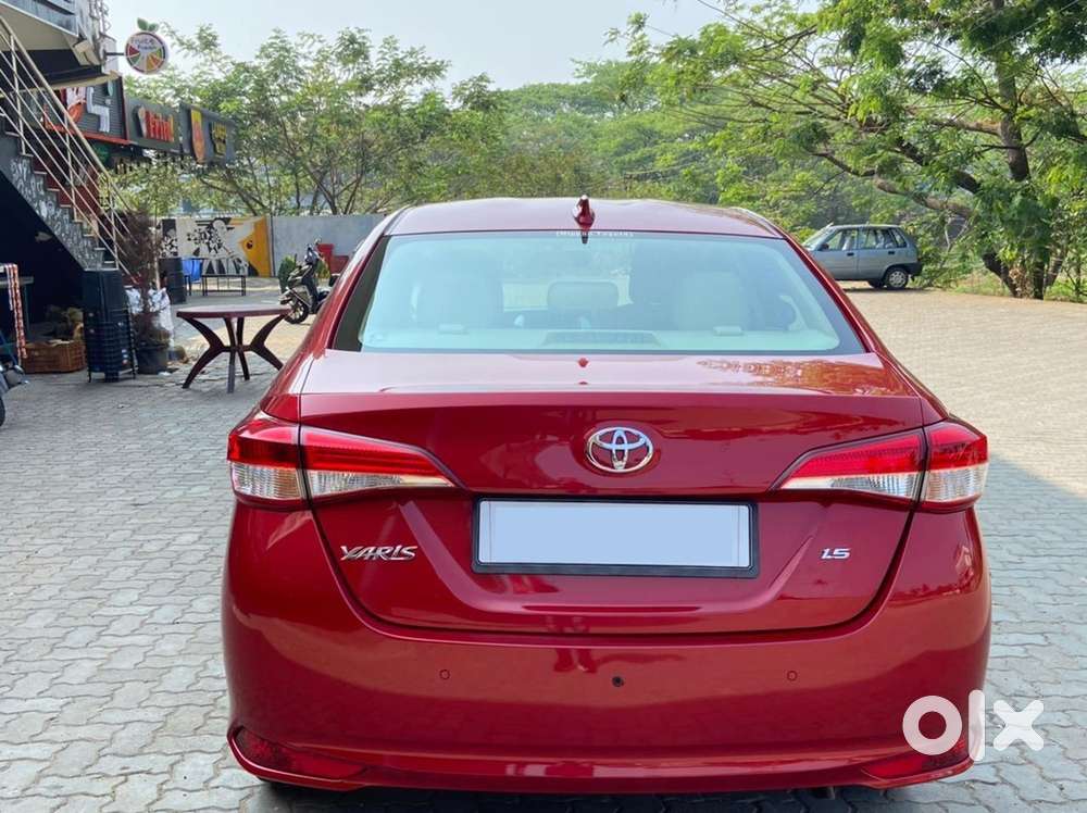 Toyota Yaris  Showroom Condition  Company Service