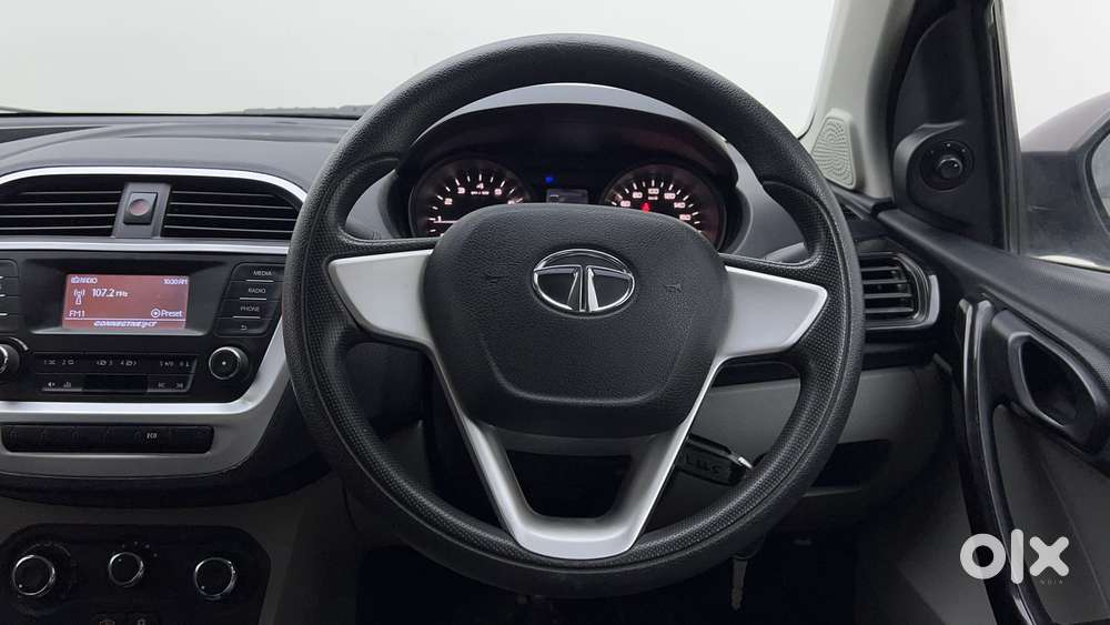 Tata Tiago 1.2 Revotron Xt, 2016, Petrol