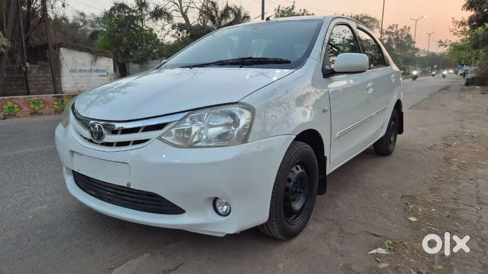 Toyota Etios 2012 Diesel 80000 Km Driven