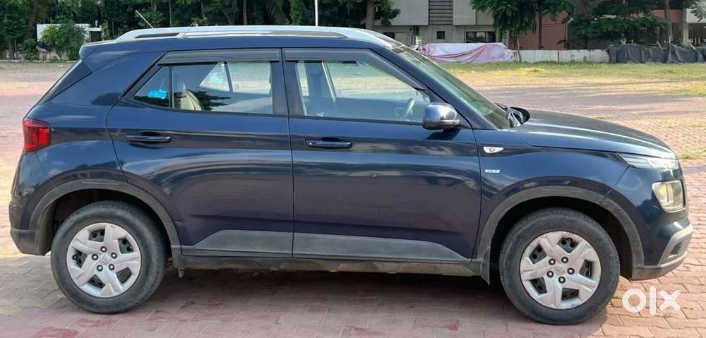 Hyundai Venue S Turbo Dct, 2019, Petrol