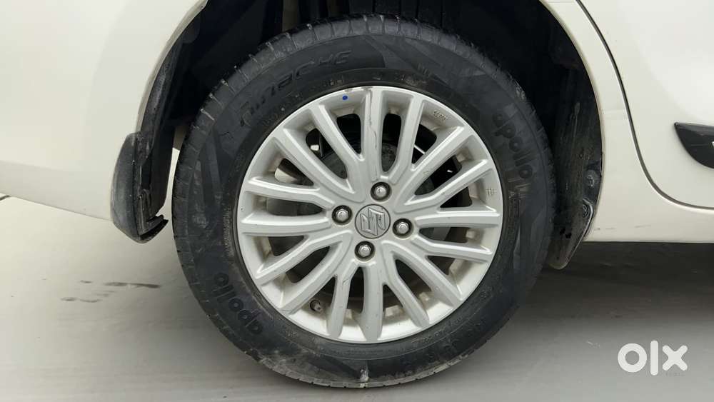Maruti Suzuki Dzire Zxi Ags, 2022, Petrol