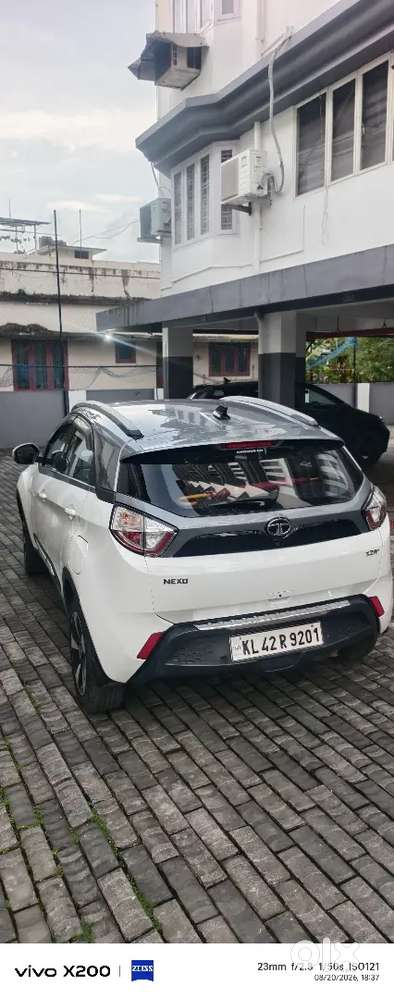 Automatic 25km Mileage Tata Nexon 2019 Cng & Hybrids 63000 Km Driven.