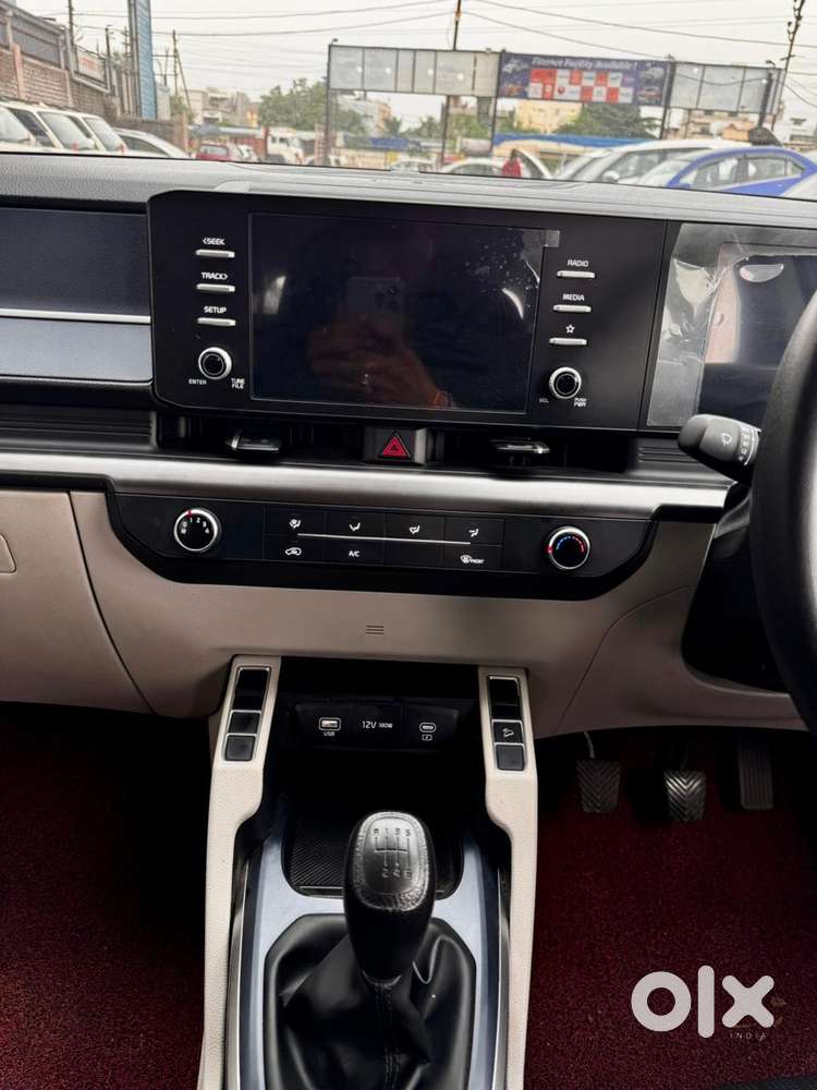 Kia Carens Clavis G 1.5 6mt Hte(o) 7-seater, 2025, Petrol