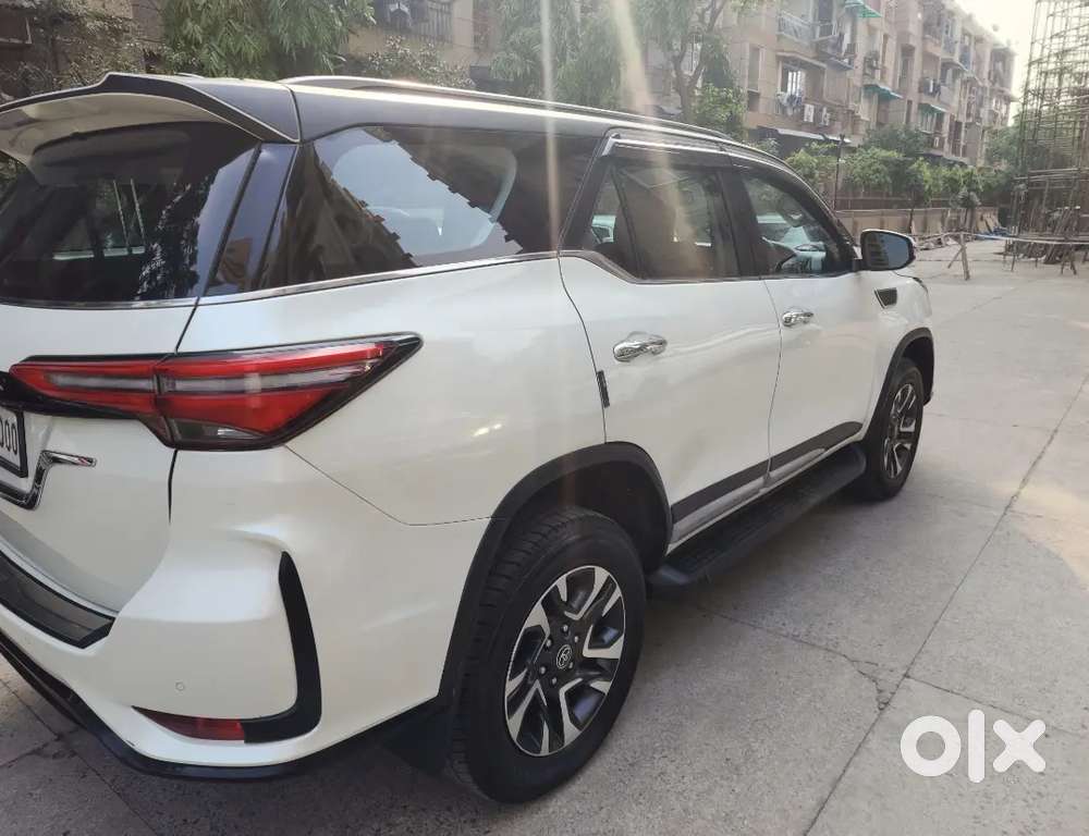 Toyota Fortuner Legender 2022