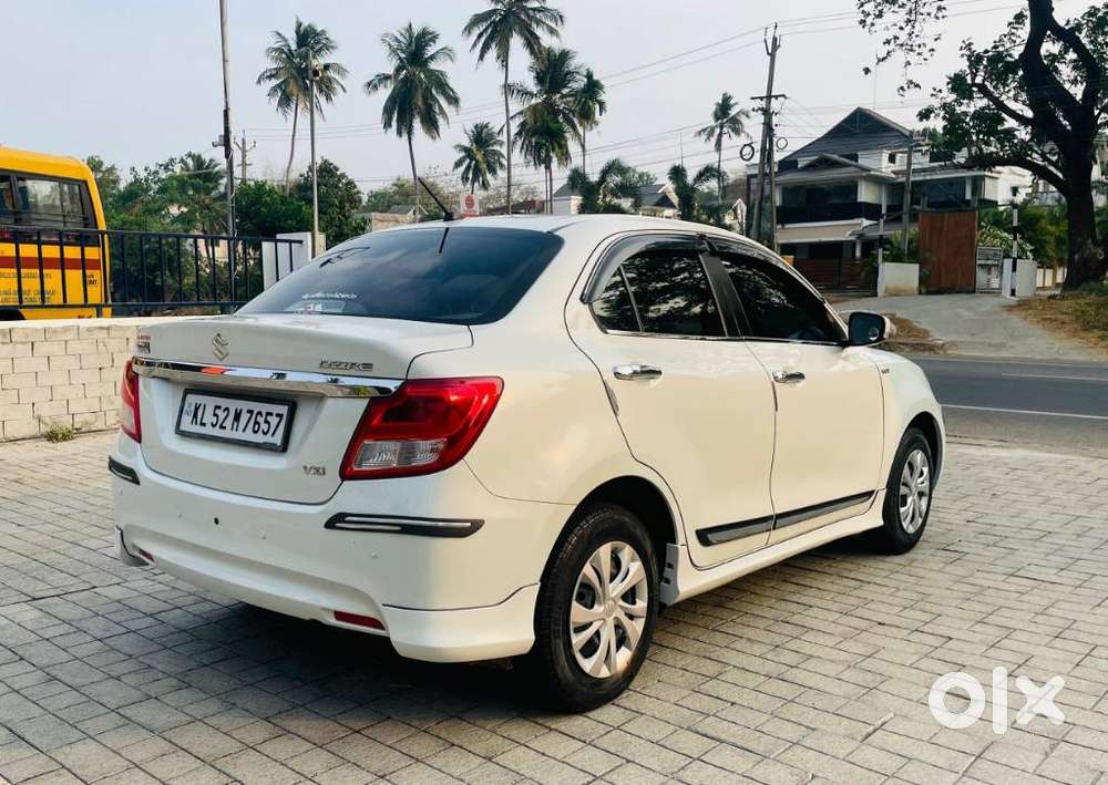 Maruti Suzuki Swift Dzire Vxi Optional, 2018, Petrol
