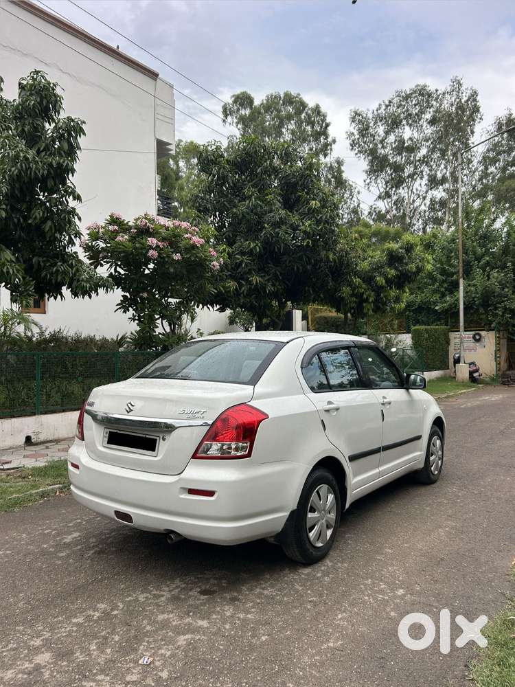 Maruti Suzuki Swift Dzire Vxi Optional, 2011, Petrol