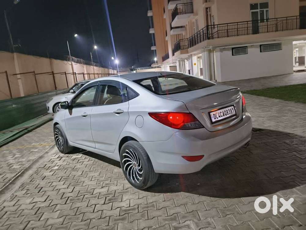 Hyundai Verna Fluidic 1.6 Vtvt Sx, 2013, Petrol