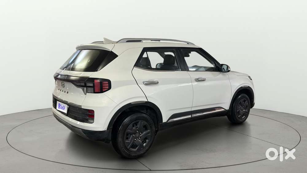 Hyundai Venue 1.2 S (o), 2023, Petrol