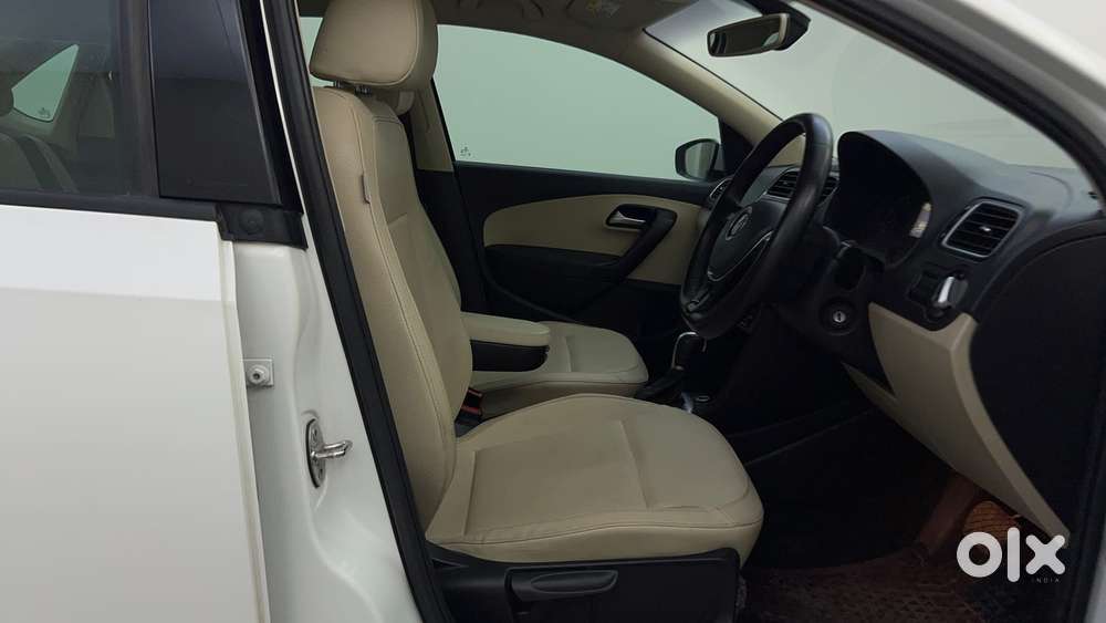 Volkswagen Vento 1.6 Highline, 2021, Petrol