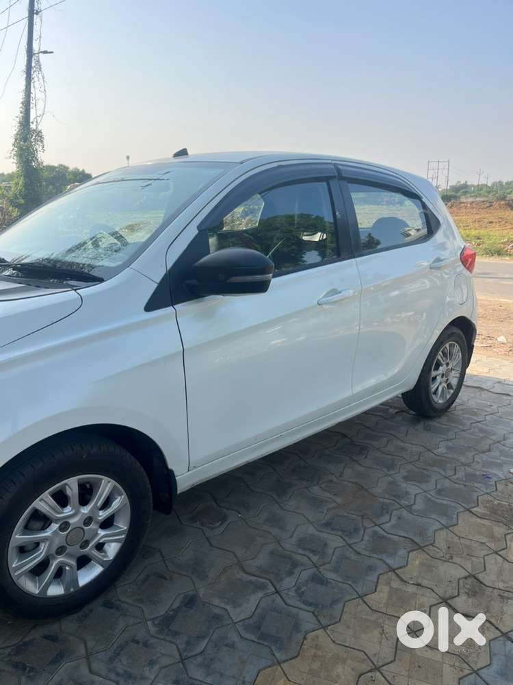 Well Maintained One Handed User Top Model Xz