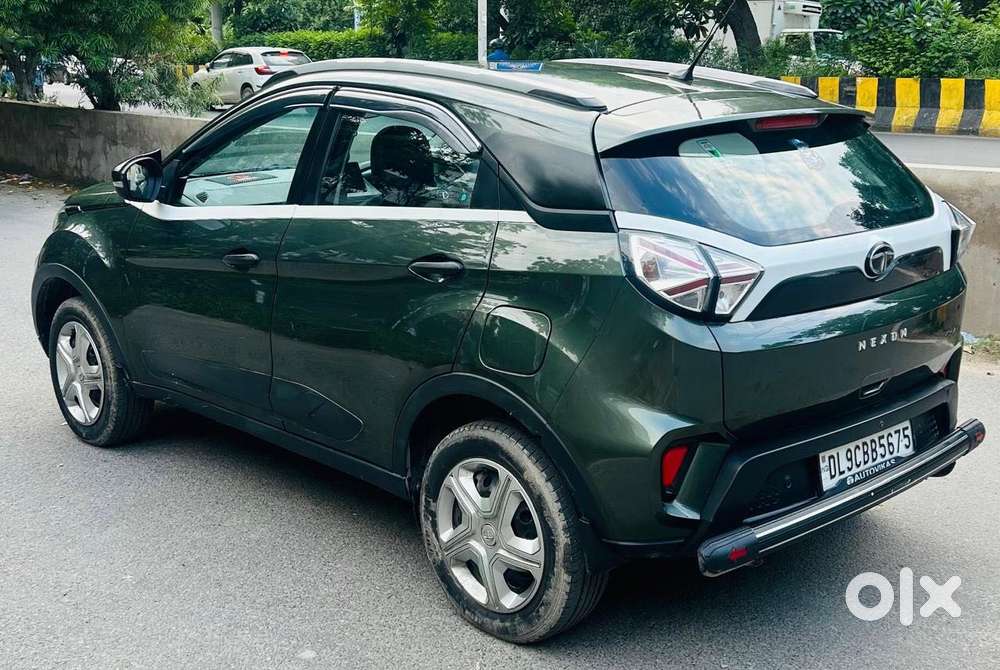Tata Nexon 1.2 Revotron Xm (s), 2023, Cng & Hybrids