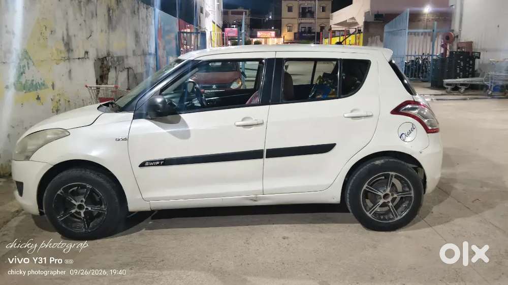 Maruti Suzuki Swift 2012