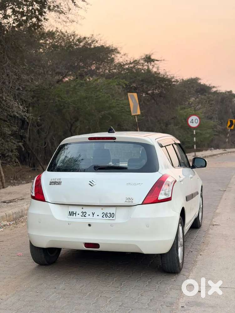 Maruti Suzuki Swift 2015 Petrol 63000 Km Driven
