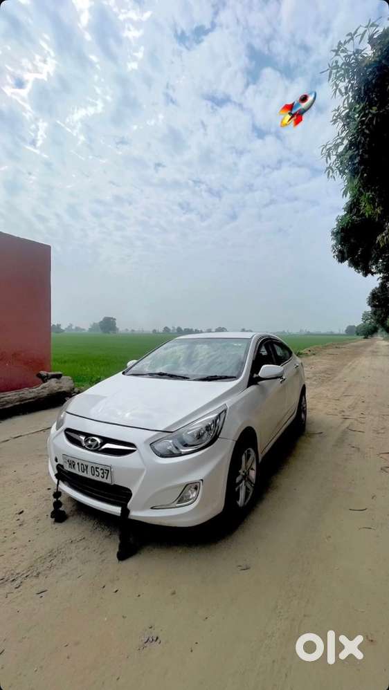 Hyundai New Verna 2015 Diesel 140000 Km Driven