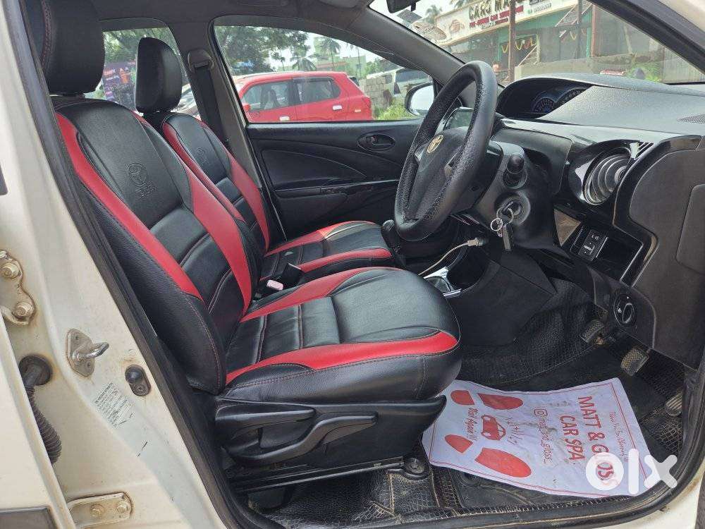 Toyota Etios Cross 1.5l V, 2016, Petrol