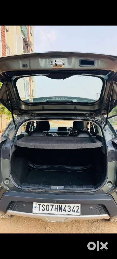 Tata Nexon Petrol Amt 2021 Variant