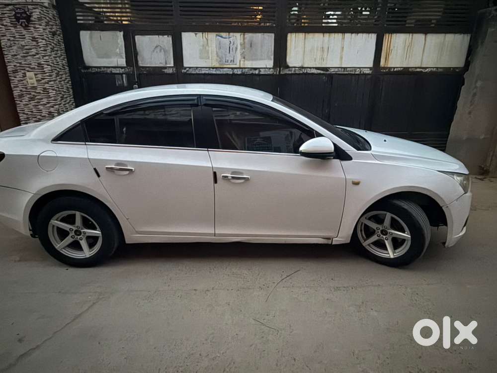 Chevrolet Cruze 2012 Diesel 90000 Km Driven