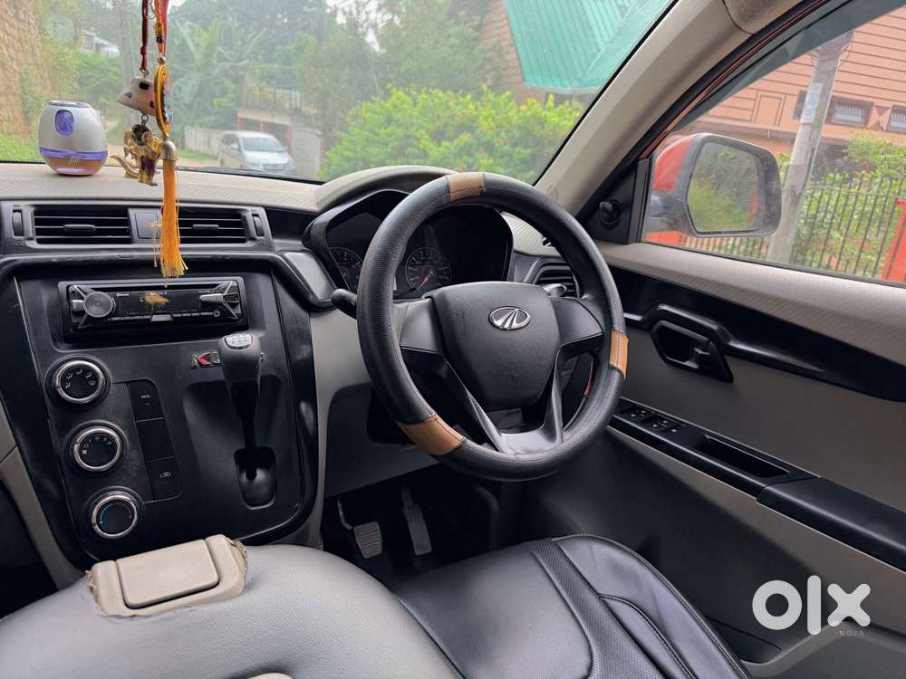 Mahindra Kuv 100 Mahindra-kuv-100-g80-k4-plus, 2017, Petrol