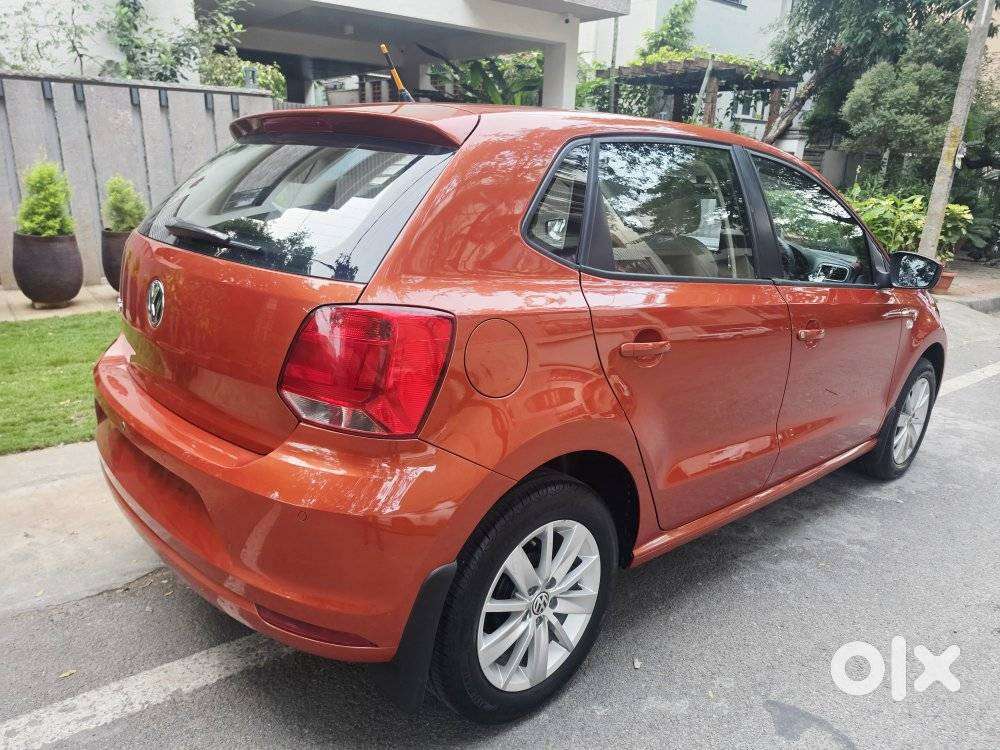 Volkswagen Polo Petrol Highline 1.2L, 2015, Petrol