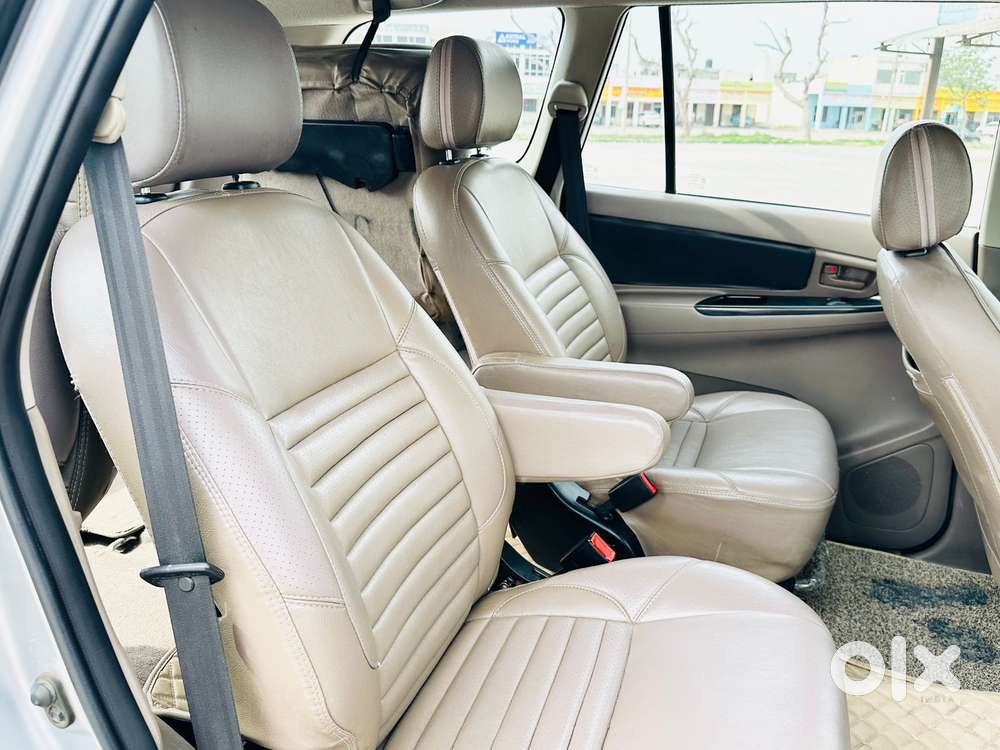 Toyota Innova 2.5 G (diesel) 7 Seater, 2016, Diesel