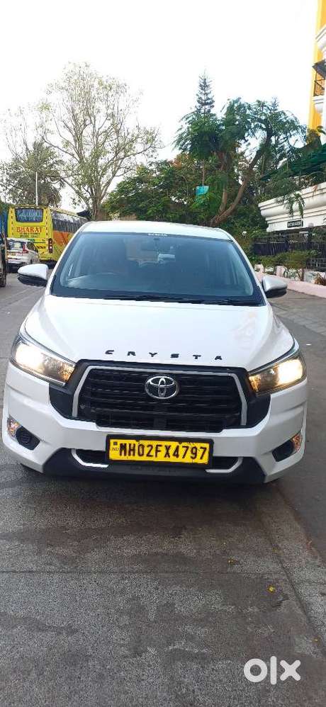 Toyota Innova Crysta 2.4 G Mt, 2023, Diesel