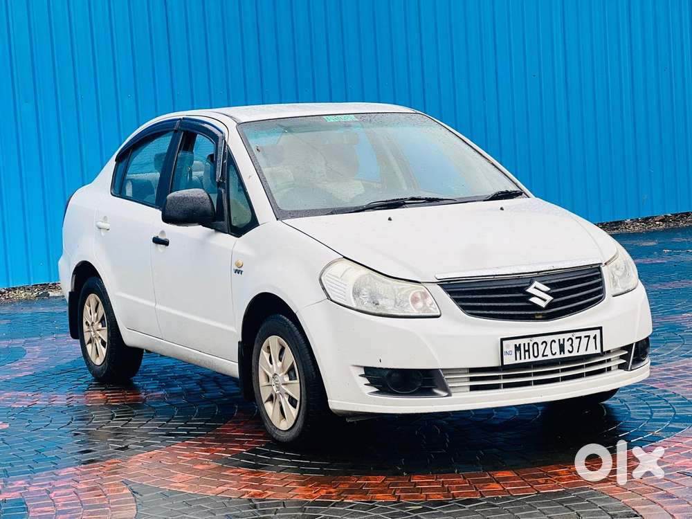 Maruti Suzuki Sx4 Vxi Bsiv, 2013, Petrol