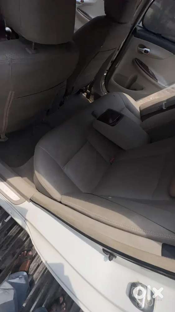 Toyota Corolla Altis 2011 Manual Petrol