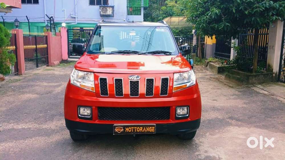 Mahindra Tuv 300 Mhawk100 T8 Dual Tone, 2018, Diesel