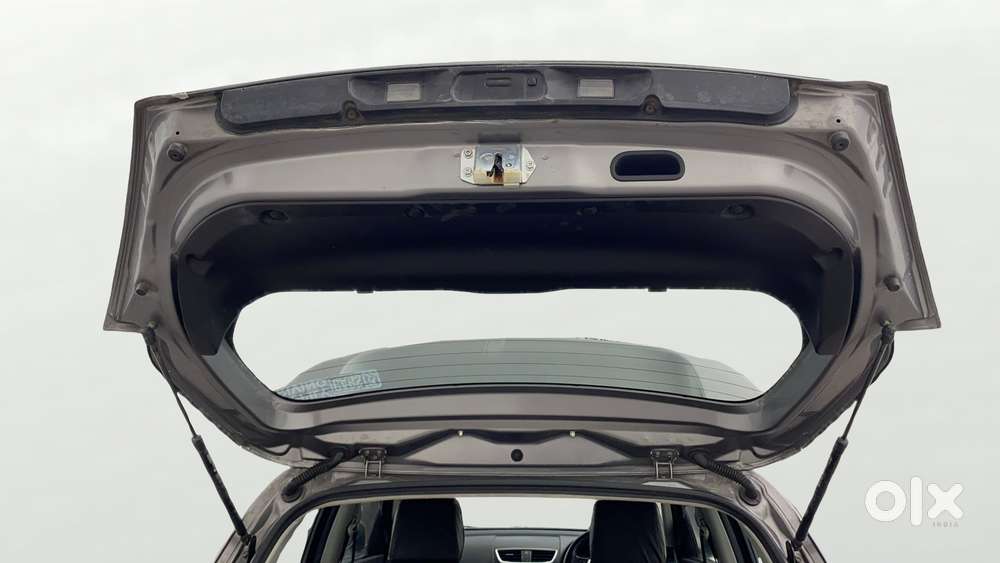 Maruti Suzuki Swift Zxi, 2017, Petrol