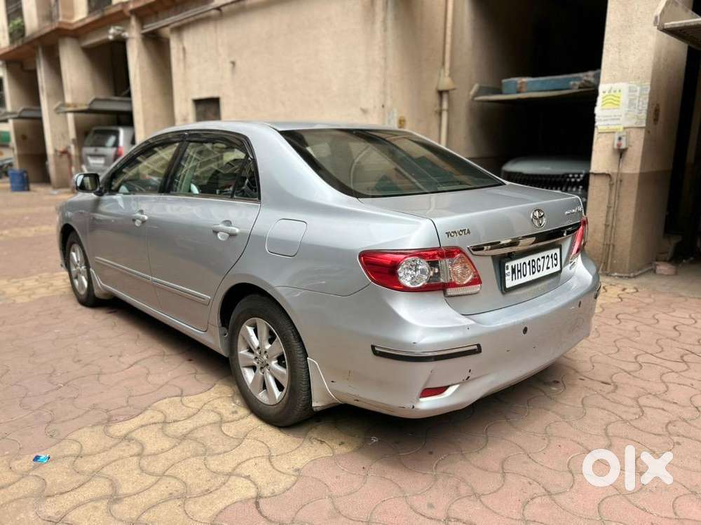 Toyota Corolla Altis 2013 Car