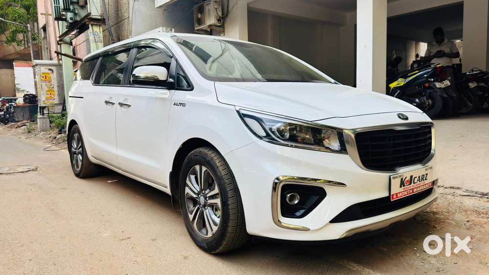 Kia Carnival Premium, 2022, Diesel