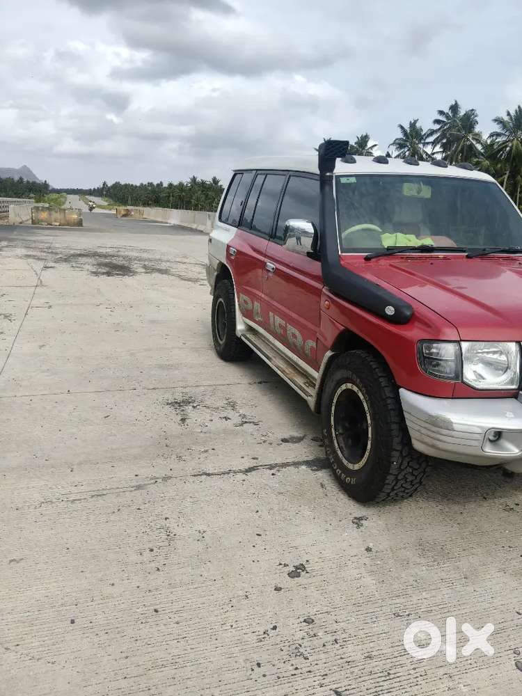 Mitsubishi Pajero Sfx 2012