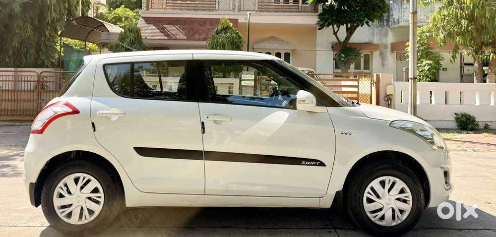 Maruti Suzuki Swift Vxi Abs Bsiv, 2016, Cng & Hybrids