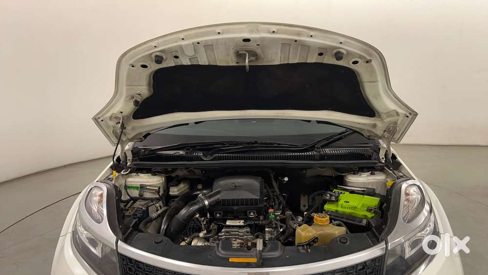 Tata Nexon 1.2 Revotron Xza Plus (l), 2018, Petrol
