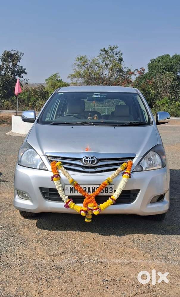 Toyota Innova 2010 Diesel Well Maintained
