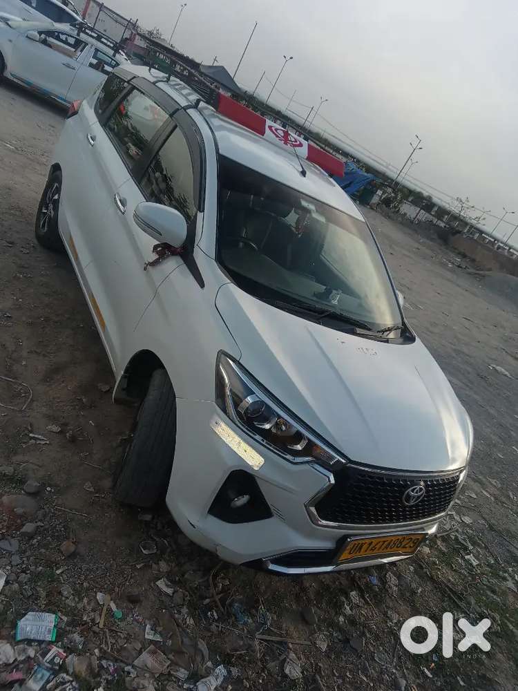 Toyota Rumion 2024 Petrol 98000 Km Driven
