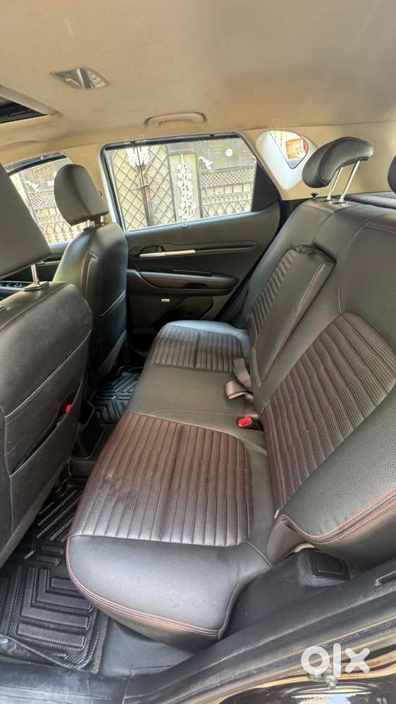 Kia Sonet Gtx Plus 1.0 Dct Top Model With Sunroof