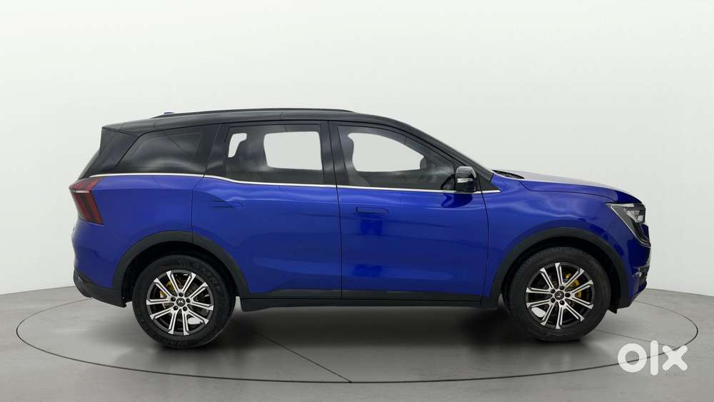 Mahindra XUV700 2.0 AX 7 Petrol AT Luxury Pack Str, 2023, Petrol