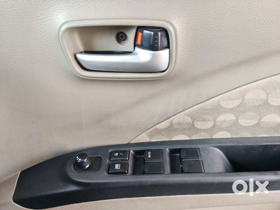 Maruti Suzuki Celerio Zxi Amt, 2017, Petrol